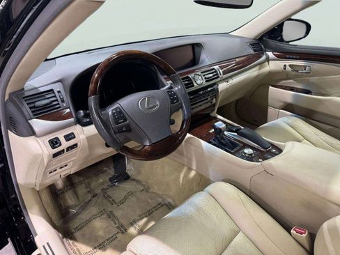 Used 2014 Lexus LS 460 image 18