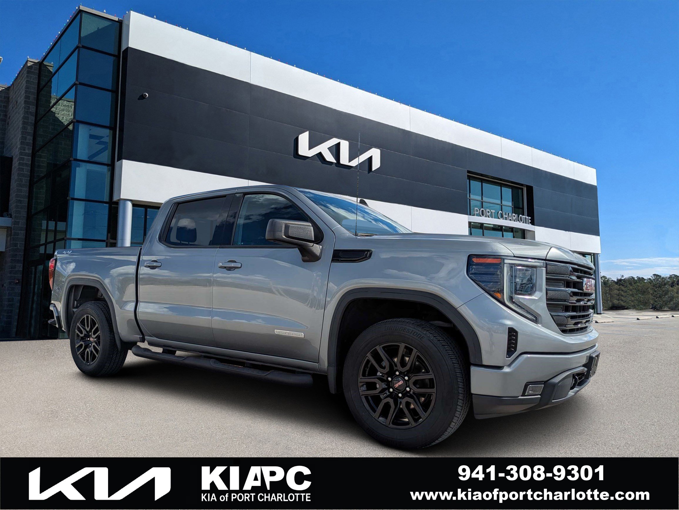 Used 2023 GMC Sierra 1500 Elevation AWD/4WD image 1