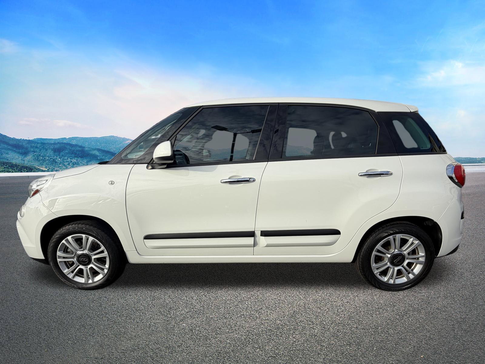 Used 2020 FIAT 500L Pop w/ Premium Group FWD image 6