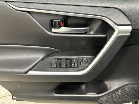 Used 2024 Toyota RAV4 XLE image 17