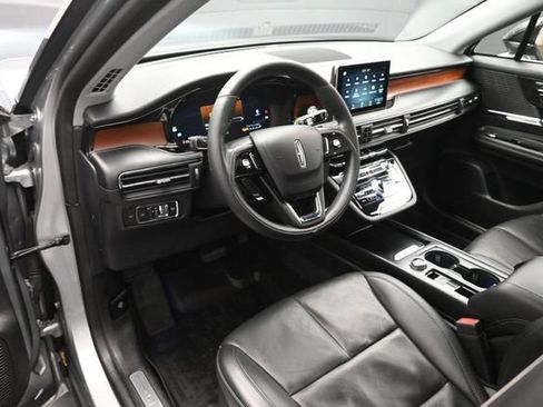 Certified 2022 Lincoln Corsair Reserve w/ Elements Package FWD image 9