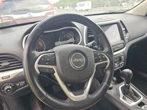 Used 2017 Jeep Cherokee Limited AWD/4WD image 9