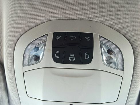 Used 2023 Chrysler Voyager LX FWD image 29