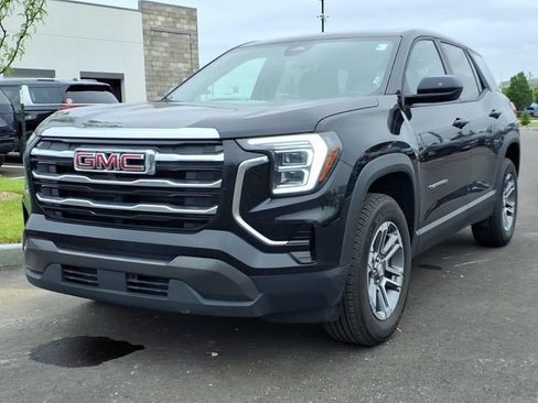 Used 2026 GMC Terrain Elevation FWD image 2
