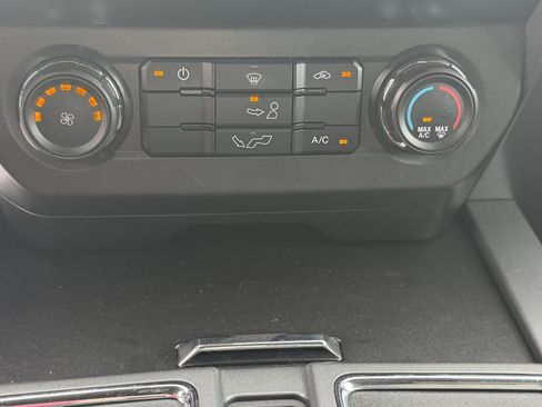 Certified 2020 Ford F150 XLT AWD/4WD image 38