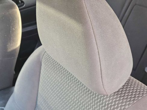 Used 2020 Nissan Rogue Sport S image 14