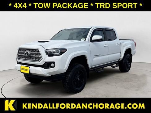 Used 2017 Toyota Tacoma TRD Sport w/ Tow Package (A/T) AWD/4WD image 1