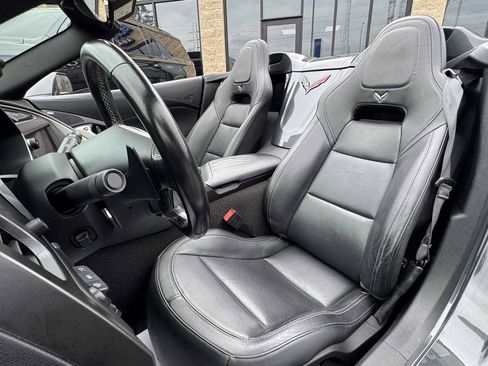 Used 2019 Chevrolet Corvette Stingray Convertible w/ 2LT Preferred Equipment Group RWD image 31