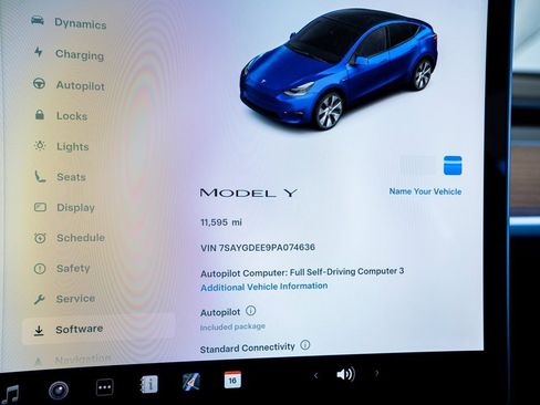 Used 2023 Tesla Model Y Long Range image 56