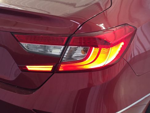 Used 2018 Honda Accord EX-L image 13