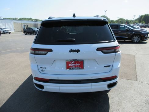 Used 2025 Jeep Grand Cherokee L Summit AWD/4WD image 7