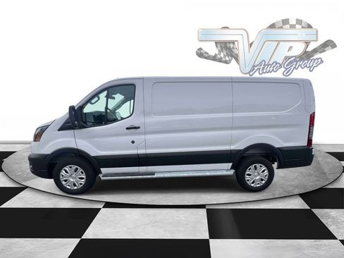 Used 2025 Ford Transit 250 Low Roof w/ Exterior Upgrade Package RWD image 9