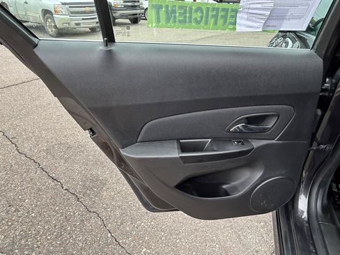 Used 2014 Chevrolet Cruze LT w/ RS Package FWD image 13