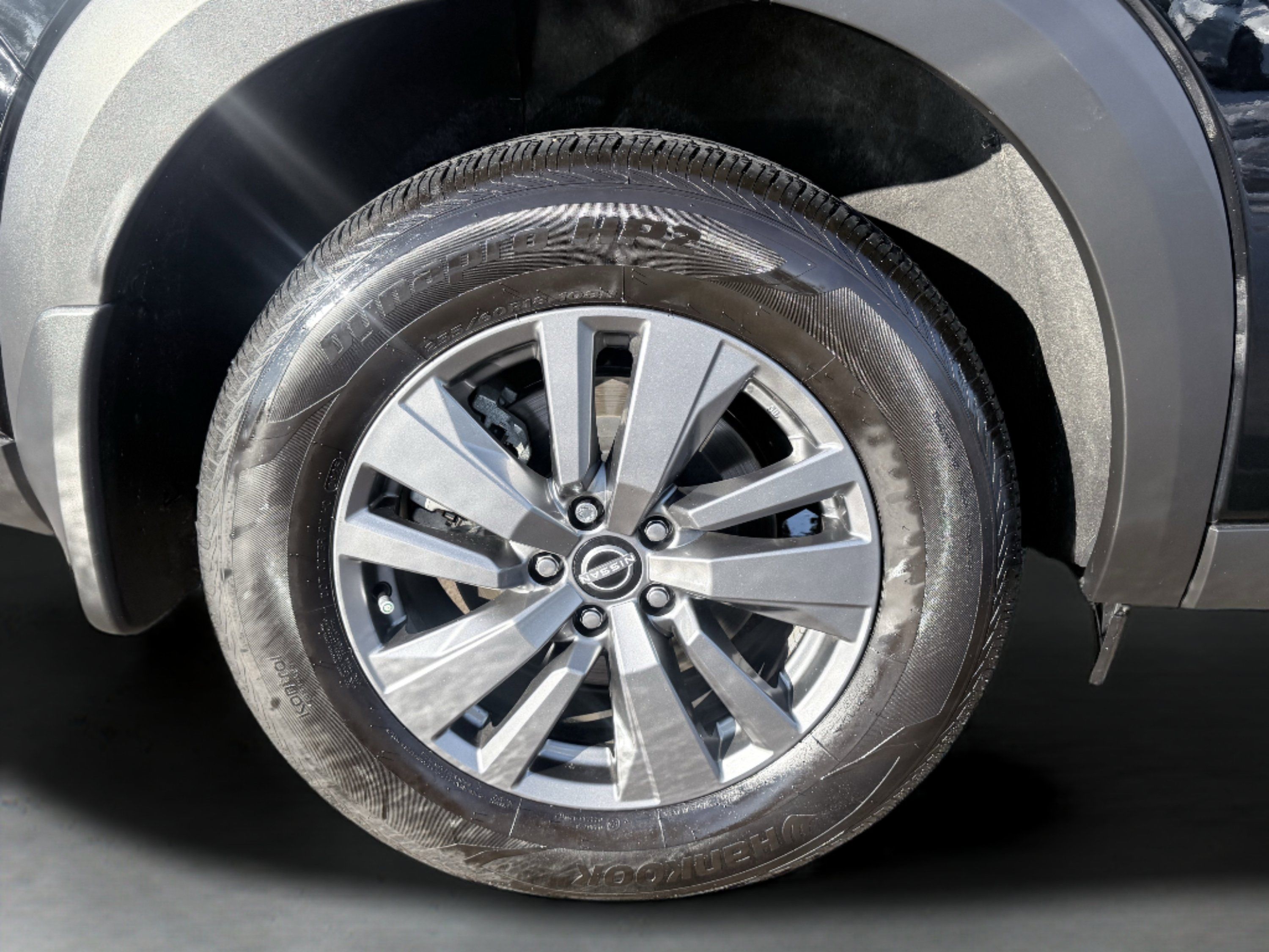 Used 2025 Nissan Pathfinder S AWD/4WD image 8