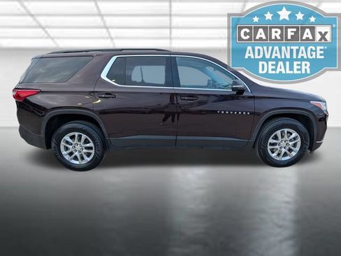 Used 2021 Chevrolet Traverse LT FWD image 36
