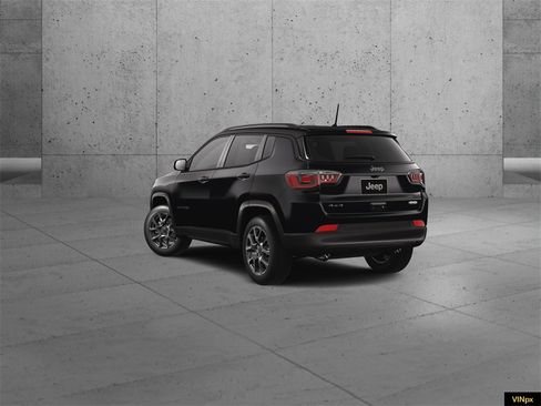 New 2026 Jeep Compass Latitude image 5