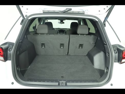 Used 2022 Chevrolet Equinox LT AWD/4WD image 15