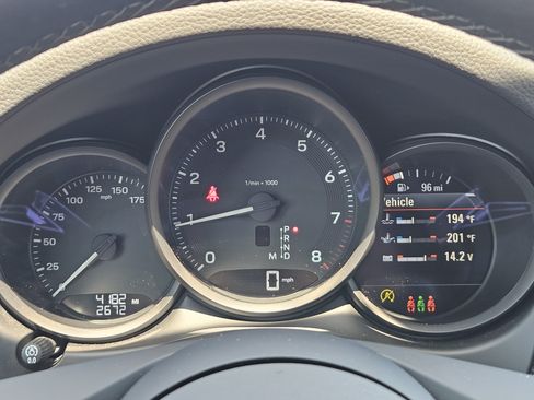 Certified 2026 Porsche Macan AWD/4WD image 16