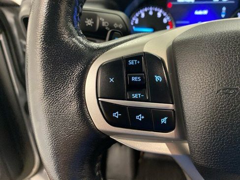 Used 2020 Ford Explorer XLT w/ Comfort Package image 21