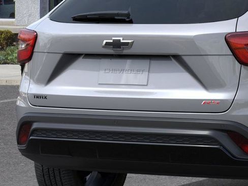 New 2026 Chevrolet Trax RS w/ Driver Confidence Package FWD image 14