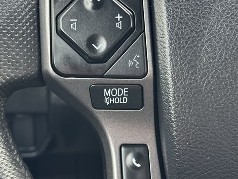 Used 2022 Toyota Tacoma TRD Off-Road w/ Technology Package image 38