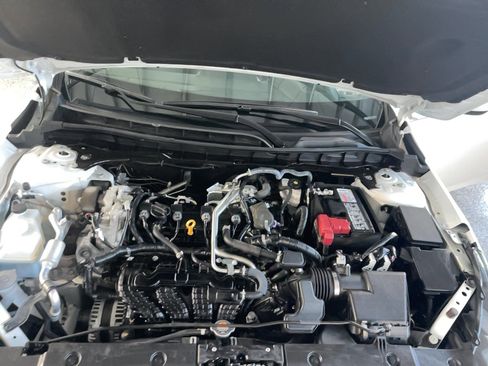 Used 2024 Nissan Altima 2.5 SV w/ SV Premium Package image 19