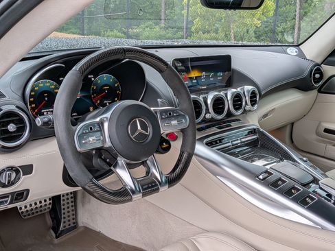 Used 2020 Mercedes-Benz AMG GT C image 30