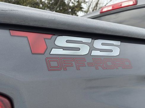 Used 2019 Toyota Tundra SR5 w/ SR5 Upgrade Package image 5