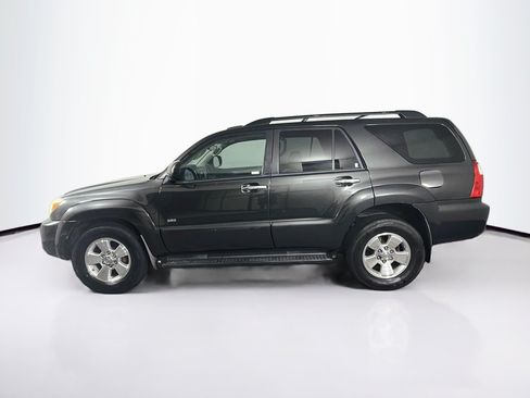 Used 2008 Toyota 4Runner SR5 RWD image 4