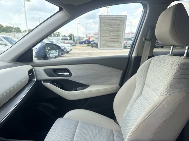 Used 2022 Nissan Rogue SV FWD image 19