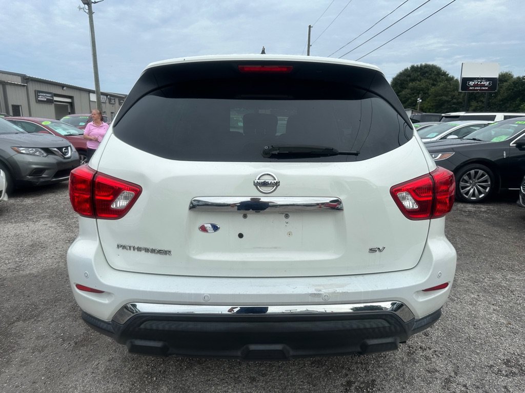 Used 2018 Nissan Pathfinder SV FWD image 5