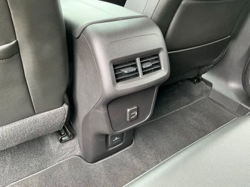 Used 2024 GMC Terrain SLT AWD/4WD image 35
