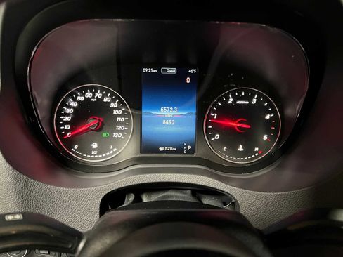 Used 2025 Mercedes-Benz Sprinter 2500 image 28