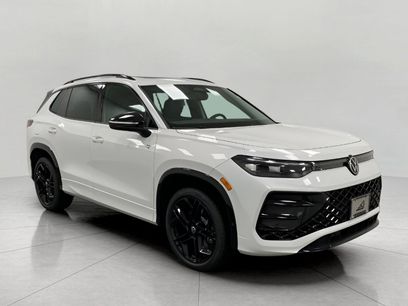 New 2026 Volkswagen Tiguan SE R-Line