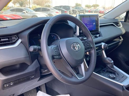 Certified 2024 Toyota RAV4 XLE Premium image 9