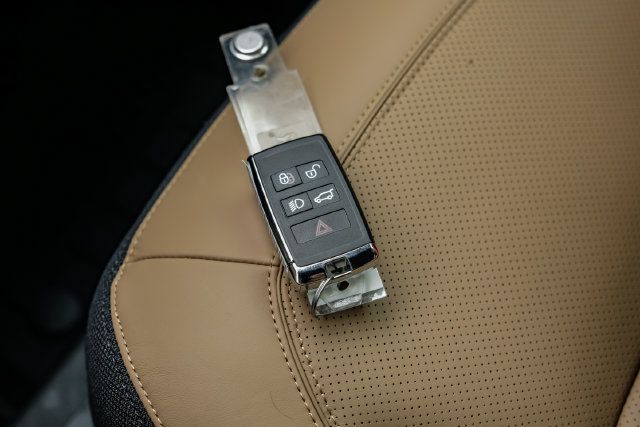 New 2026 Land Rover Defender 110 X AWD/4WD image 73