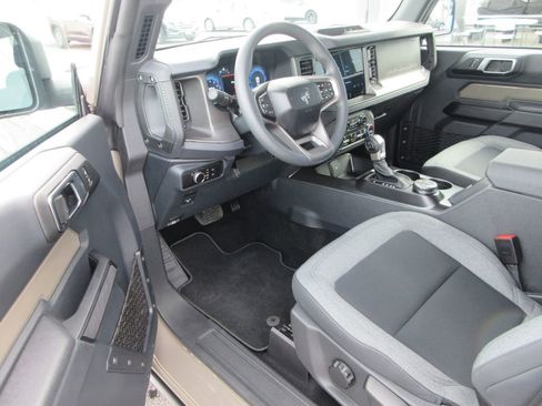 Used 2025 Ford Bronco 2-Door image 12