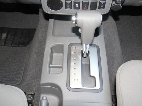 Used 2019 Nissan Frontier SV w/ Value Truck Package RWD image 16