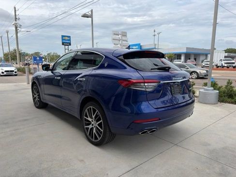 Used 2022 Maserati Levante GT AWD/4WD image 3