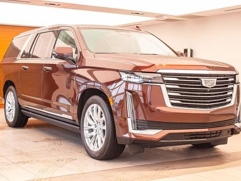 Used 2023 Cadillac Escalade ESV Premium Luxury Platinum w/ LPO, Radiant Package image 5