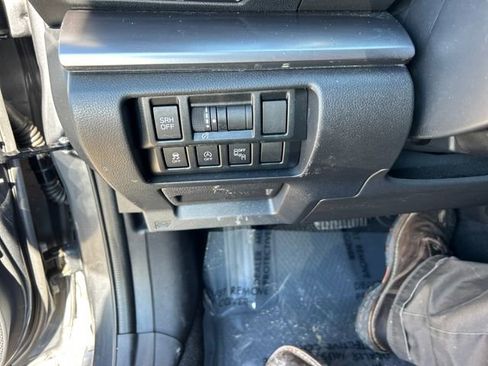 Used 2023 Subaru Crosstrek 2.5i Limited image 28