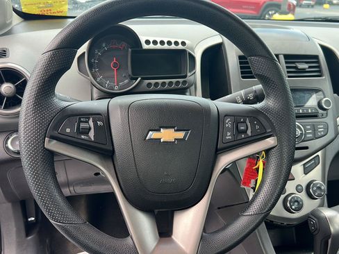 Used 2012 Chevrolet Sonic LT FWD image 10