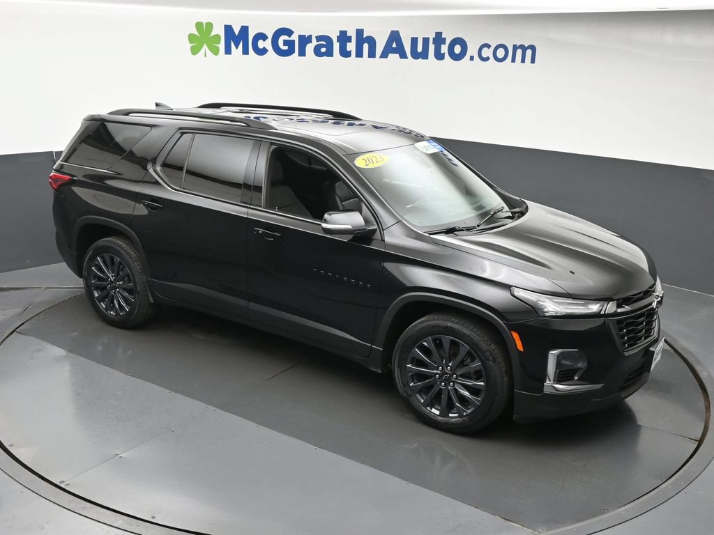 Used 2023 Chevrolet Traverse RS AWD/4WD image 3