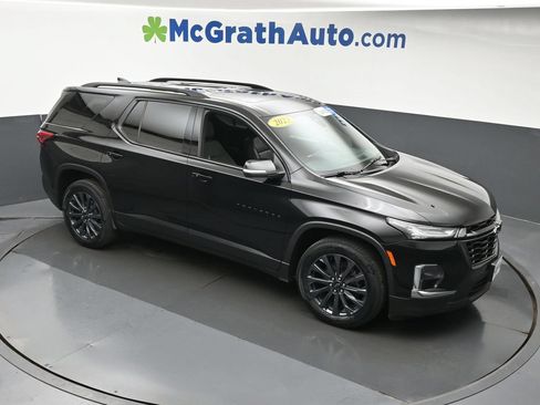Used 2023 Chevrolet Traverse RS AWD/4WD image 3