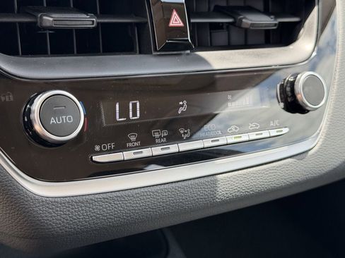 Used 2026 Toyota Corolla LE FWD image 20