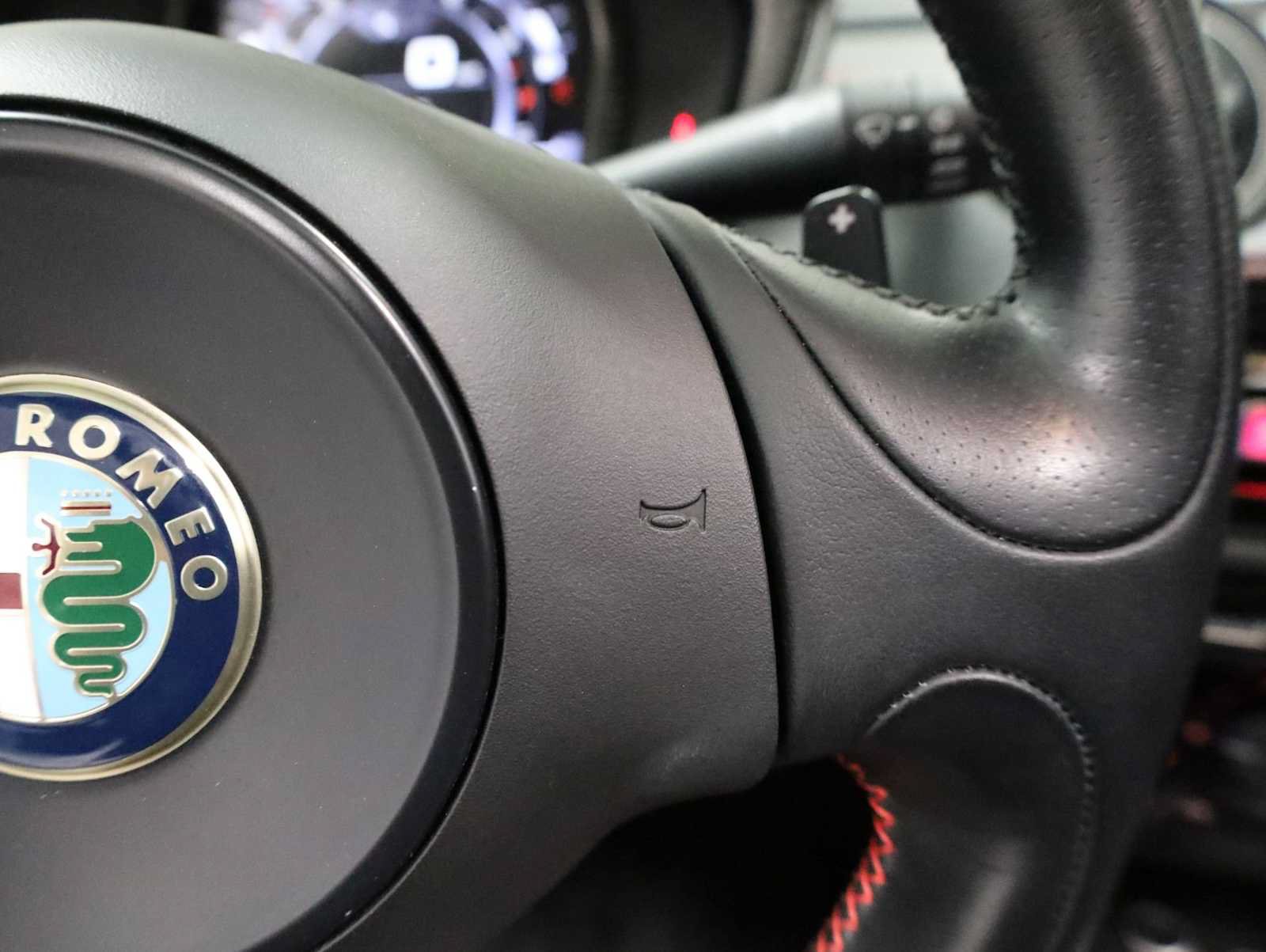 Used 2016 Alfa Romeo 4C Spider RWD image 25