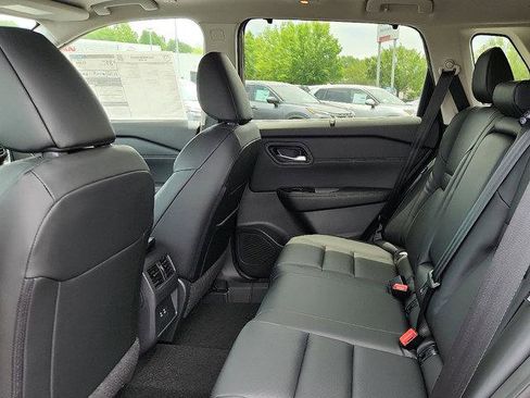 New 2025 Nissan Rogue SV w/ SV Premium Package image 6