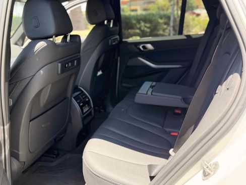 Used 2022 BMW X5 sDrive40i w/ Parking Assistance Package RWD image 4