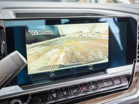 Used 2024 Chevrolet Silverado 2500 LT w/ Convenience Package image 20