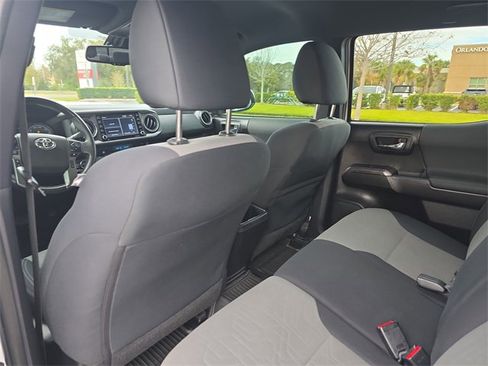 Used 2021 Toyota Tacoma 2WD Double Cab image 10